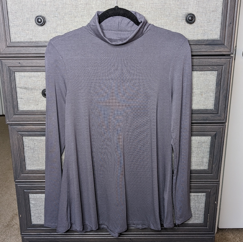 XS Cupio Long Sleeve Turtle Neck Top